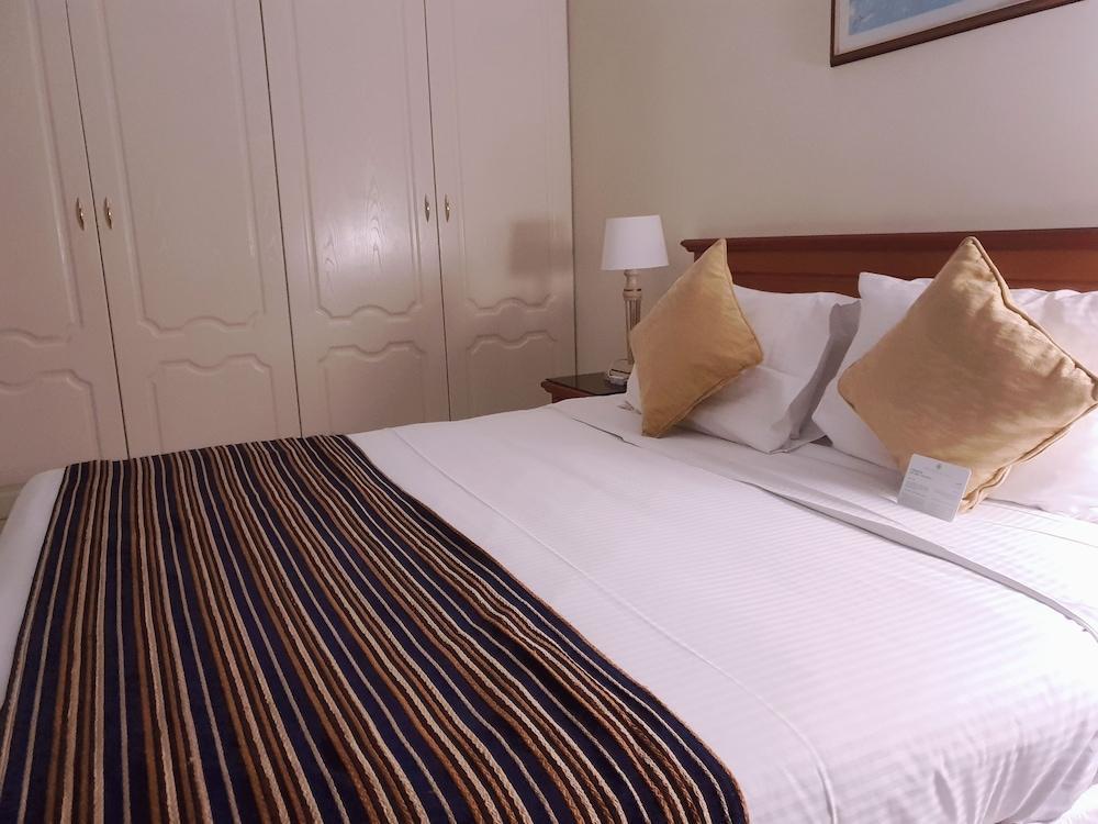 Al Nakheel Апарт-готель 3*