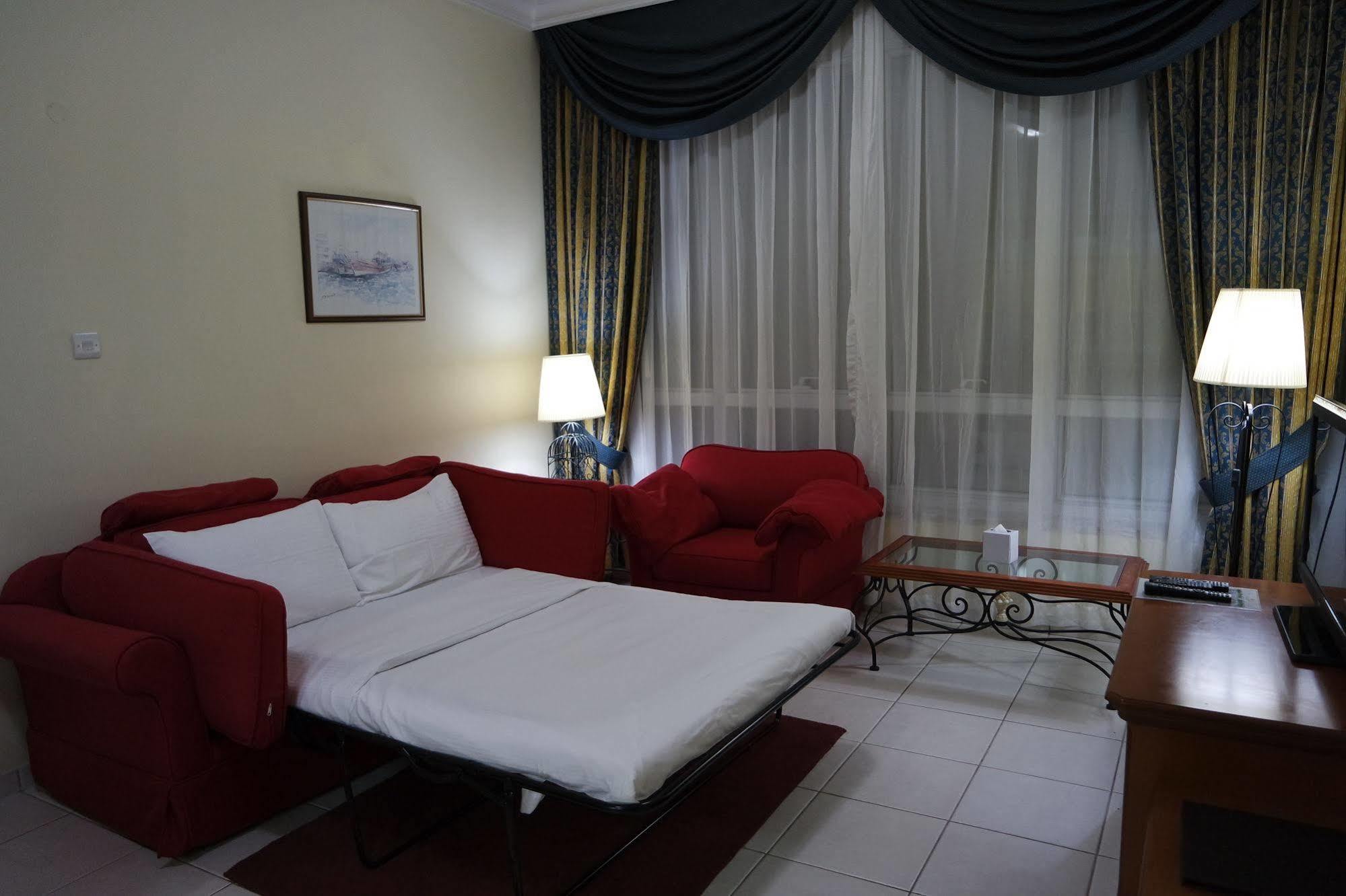 Al Nakheel Апарт-готель 3*
