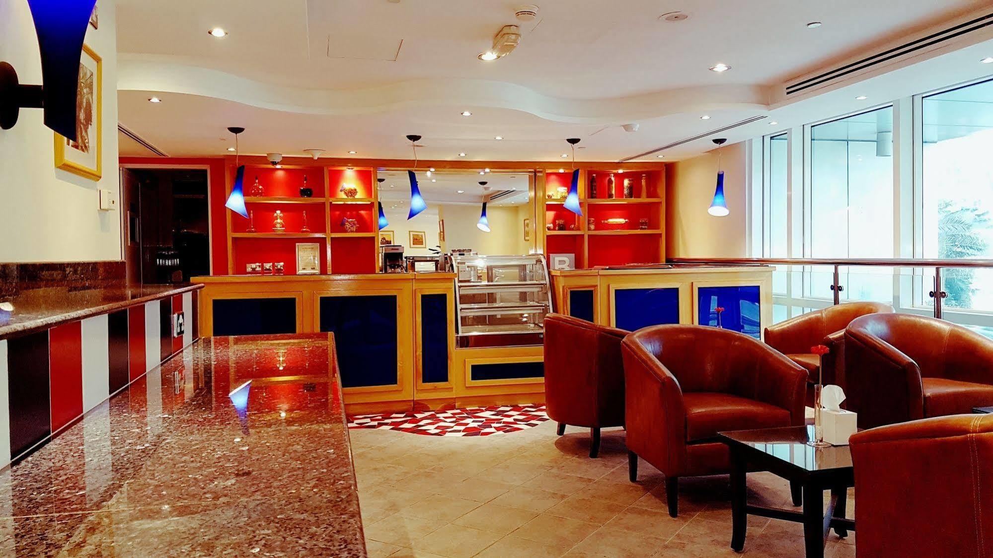 Al Nakheel Апарт-готель 3*